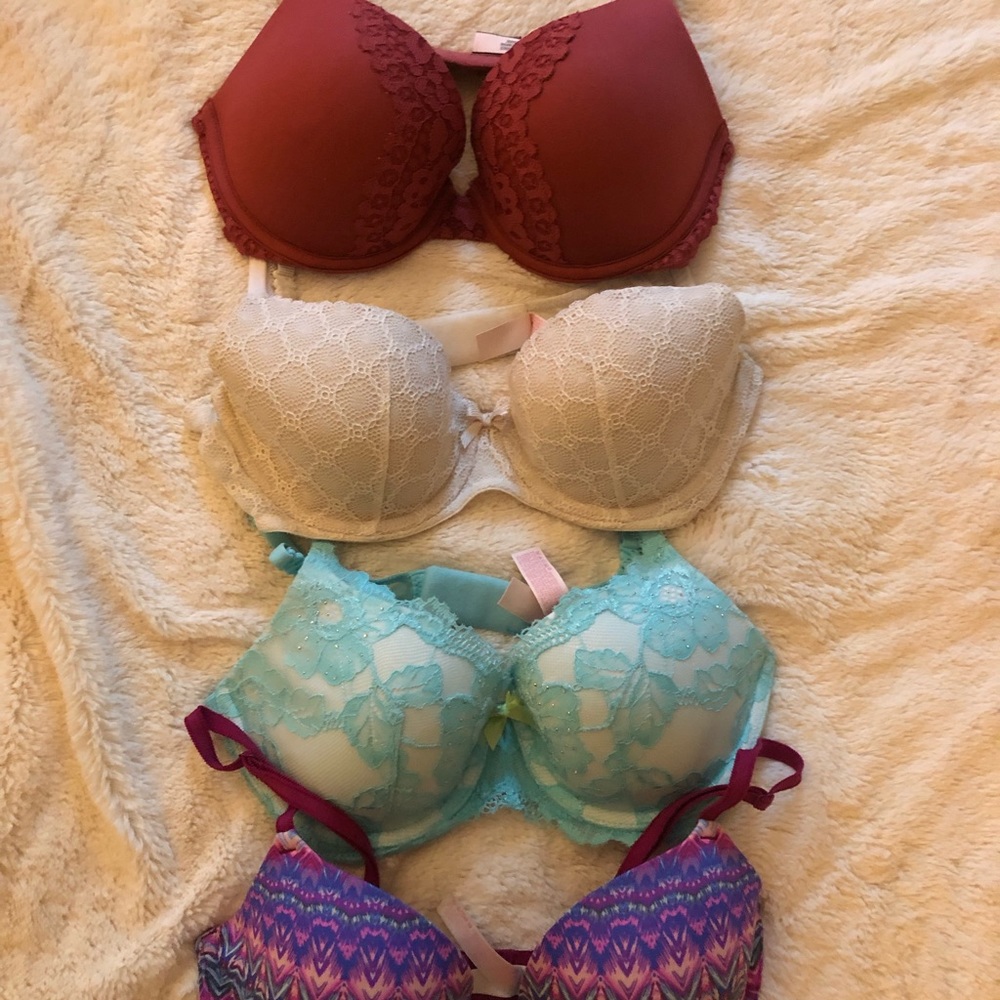 Victoria Secret bra’s size 32 D